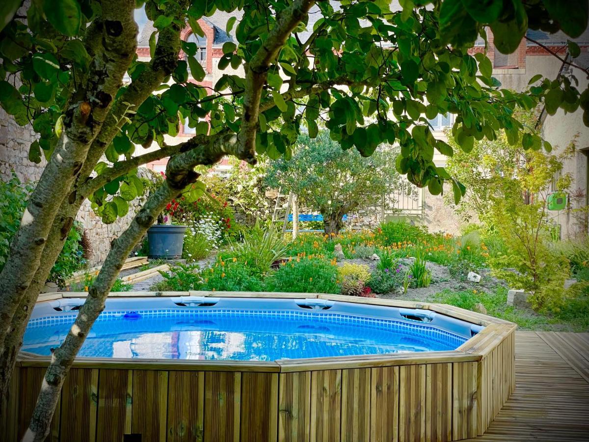 Cote Jardin Acomodação com café da manhã Sainte-Suzanne  Exterior foto