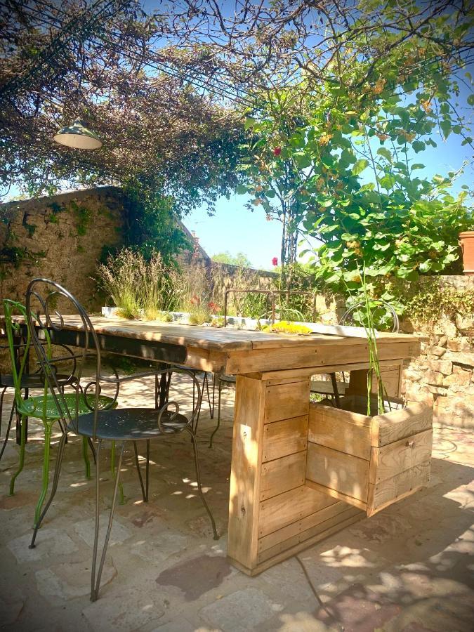 Cote Jardin Acomodação com café da manhã Sainte-Suzanne  Exterior foto