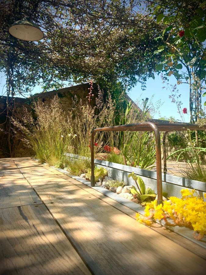 Cote Jardin Acomodação com café da manhã Sainte-Suzanne  Exterior foto